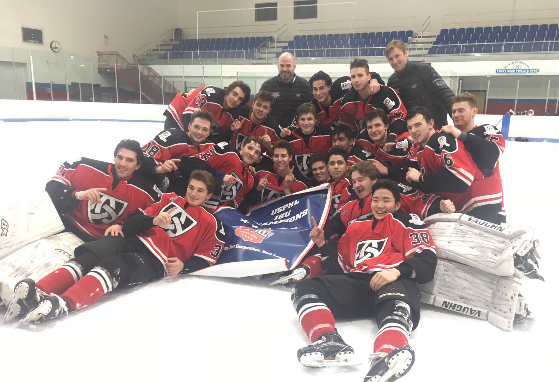 South Kent Selects Academy U18 Wins the USPHL Championship! 